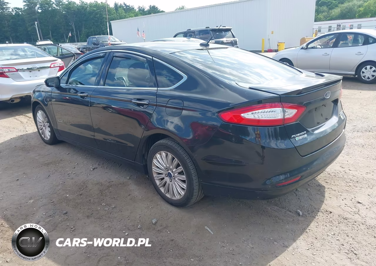 2014 Ford Fusion Energi Titanium VIN:3FA6P0SU3ER223295 - 3