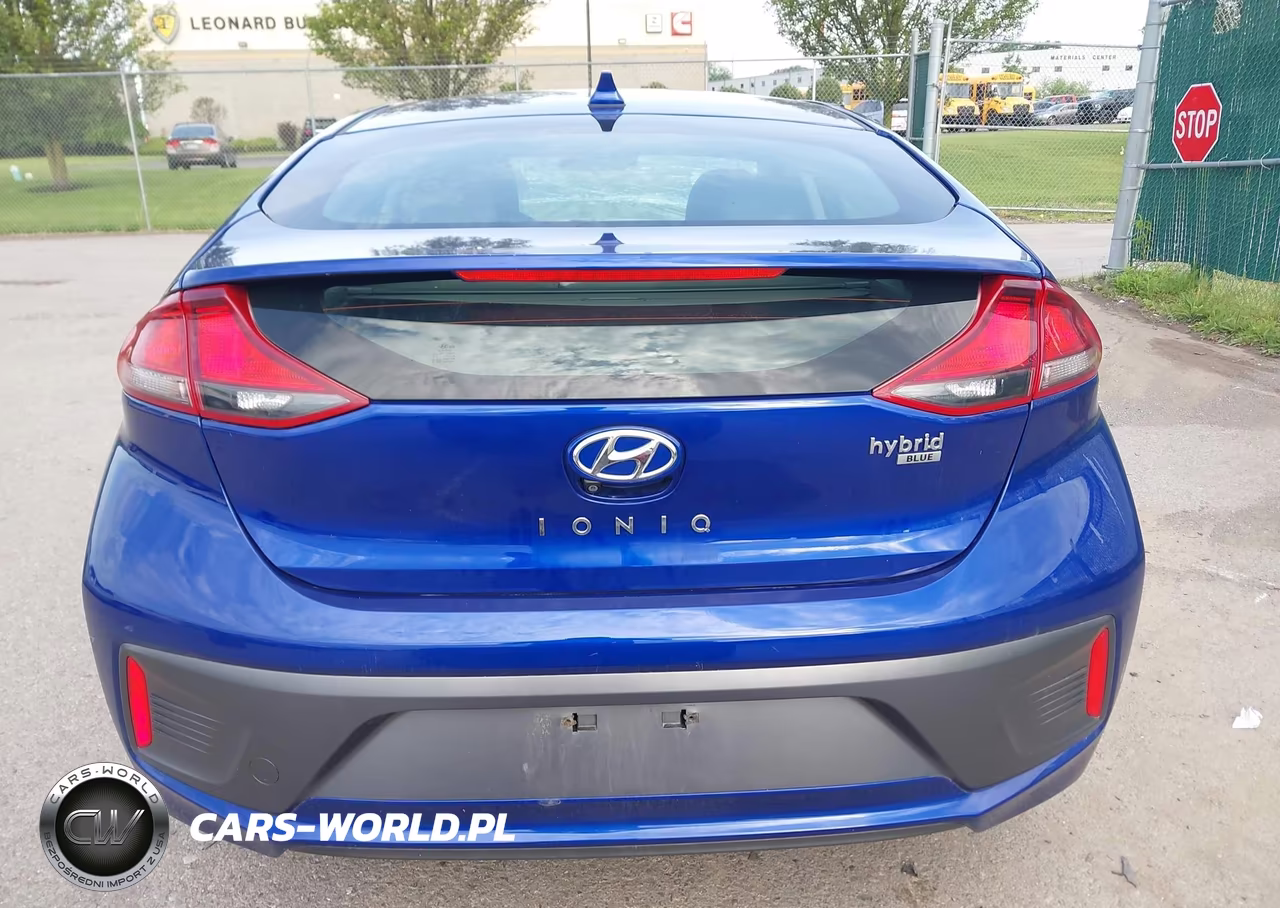 2022 Hyundai Ioniq Hybrid Blue VIN:KMHC65LC0NU275149 - 16