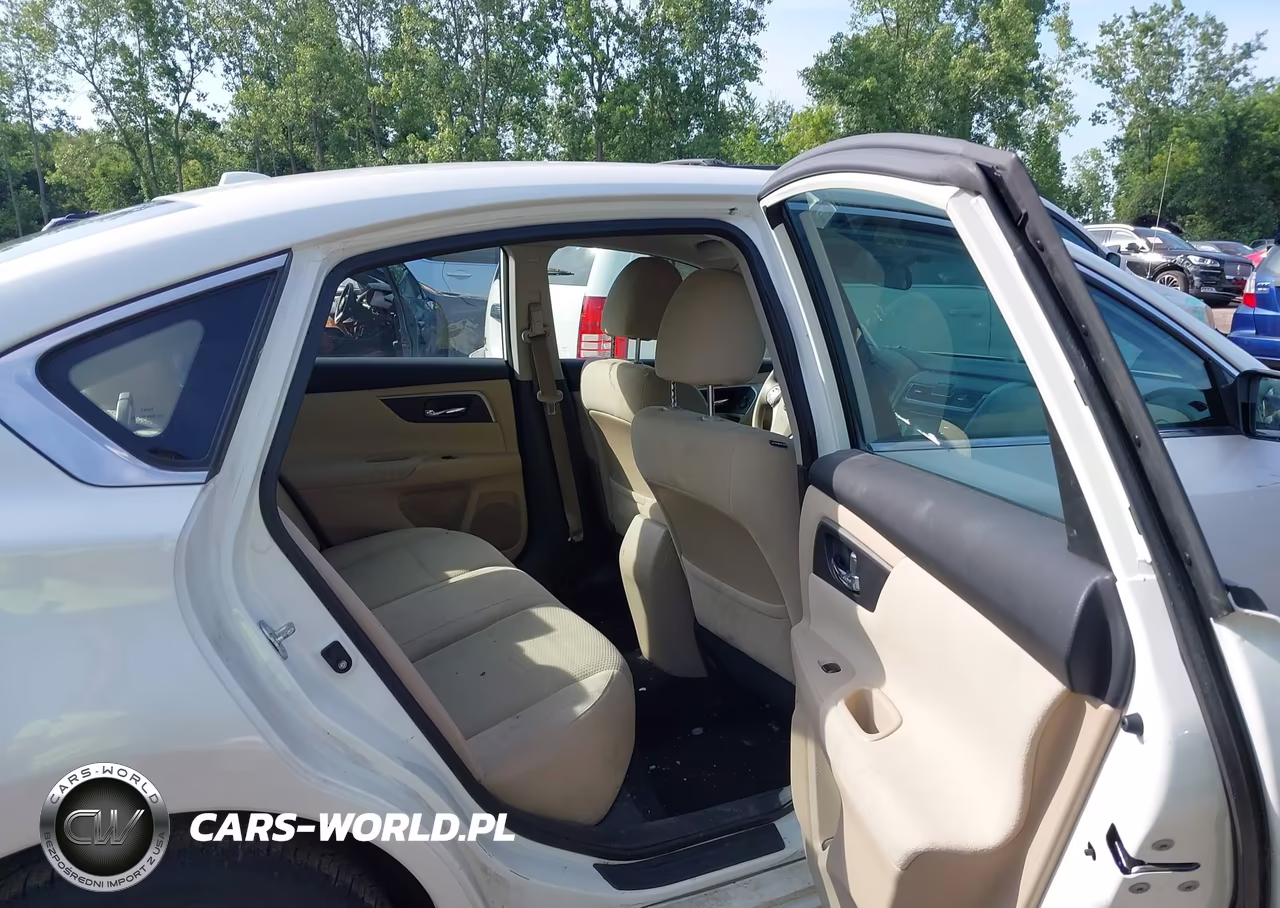 2015 Nissan Altima 2.5 S VIN:1N4AL3AP3FN308483 - 8