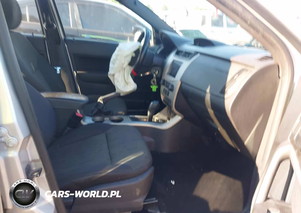2011 Ford Focus Se VIN:1FAHP3FN9BW193712 - 5