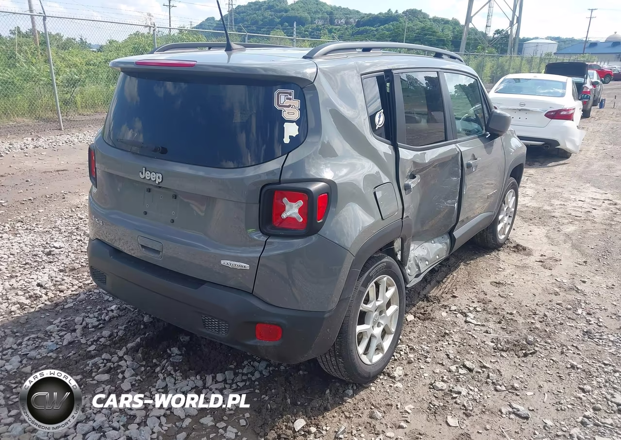 2019 Jeep Renegade Latitude 4X4 VIN:ZACNJBBB6KPK82149 - 4