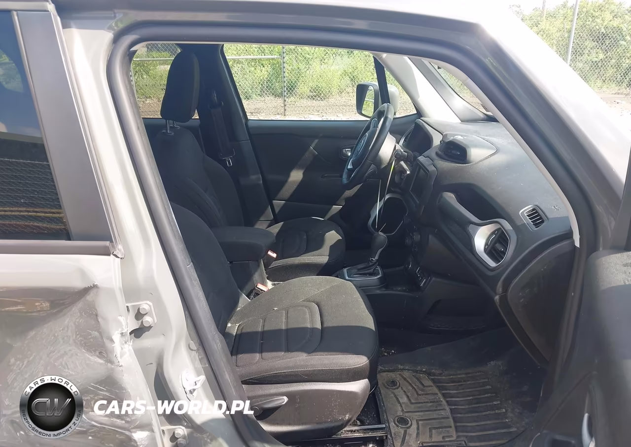 2019 Jeep Renegade Latitude 4X4 VIN:ZACNJBBB6KPK82149 - 5