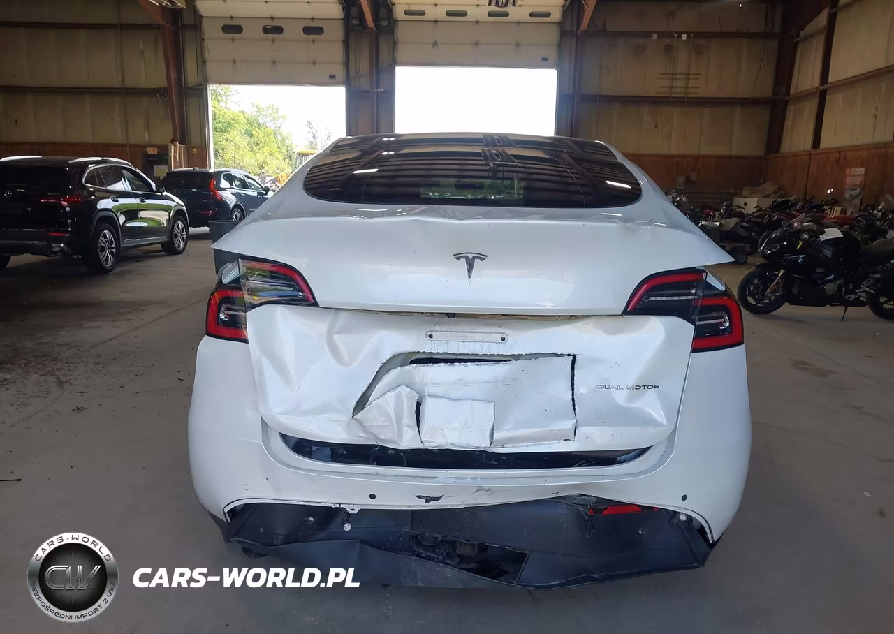 2020 Tesla Model Y Long Range Dual Motor All-Wheel Drive VIN:5YJYGDEE0LF050428 - 16
