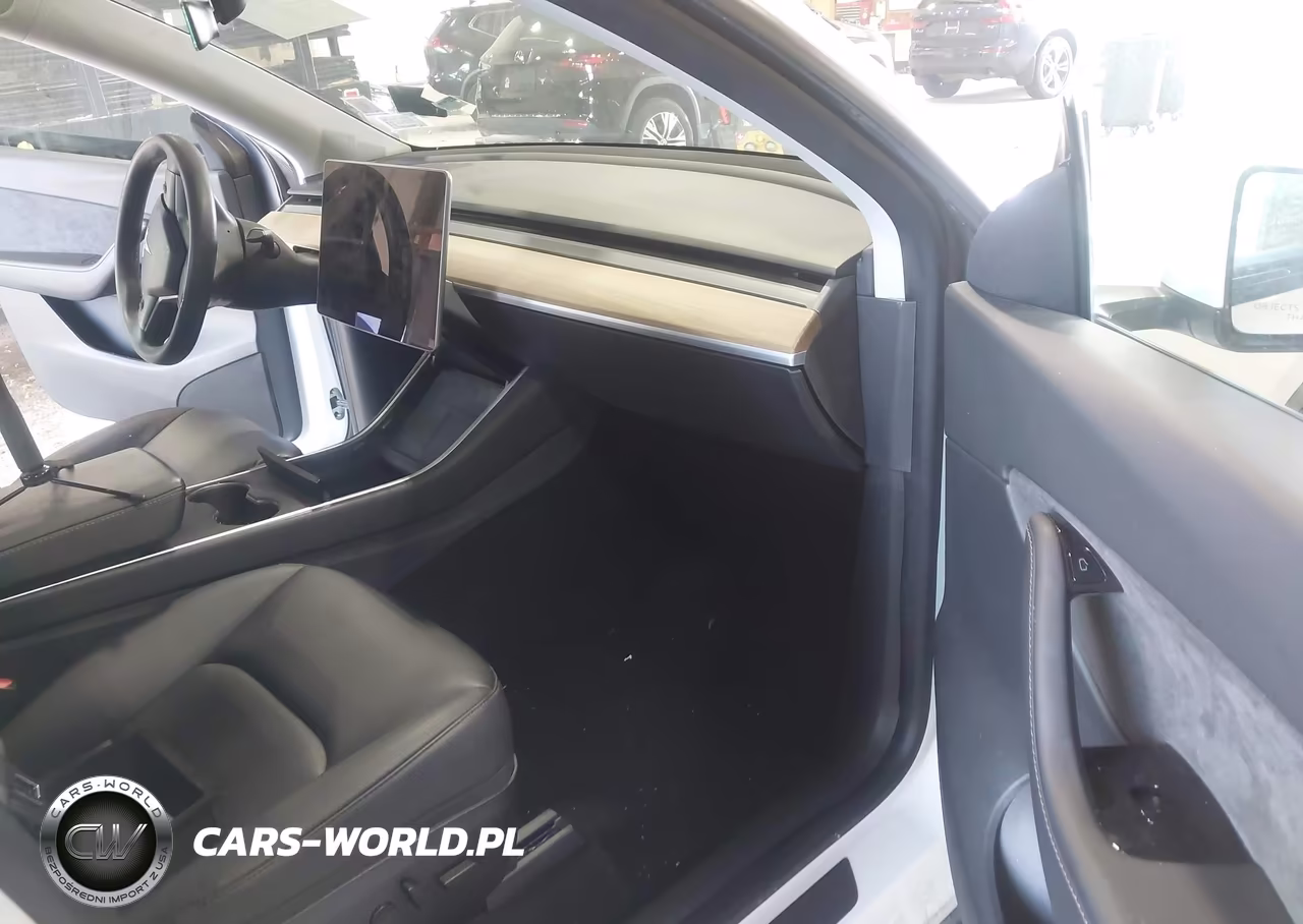 2020 Tesla Model Y Long Range Dual Motor All-Wheel Drive VIN:5YJYGDEE0LF050428 - 5
