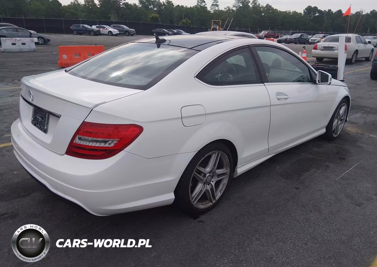 2014 Mercedes-Benz C 250 VIN:WDDGJ4HB7EG255371 - 4