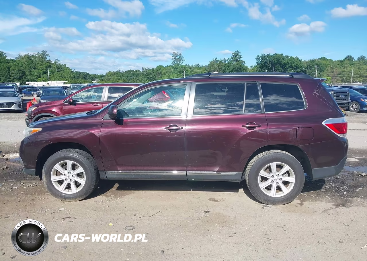 2012 Toyota Highlander Base V6 VIN:5TDBK3EH6CS133656 - 12