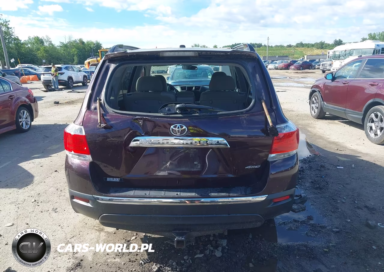 2012 Toyota Highlander Base V6 VIN:5TDBK3EH6CS133656 - 14