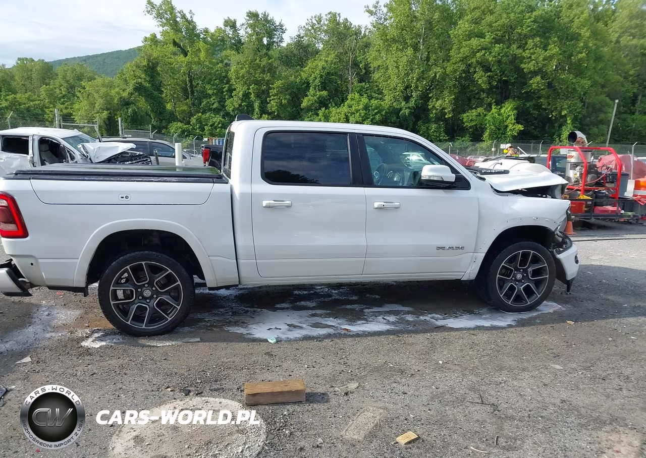 2019 Ram 1500 Laramie 4X4 5'7 Box VIN:1C6SRFJT6KN862484 - 14