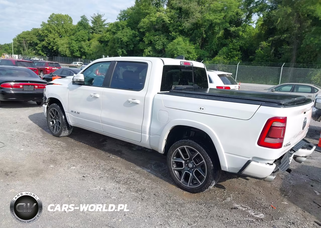 2019 Ram 1500 Laramie 4X4 5'7 Box VIN:1C6SRFJT6KN862484 - 3