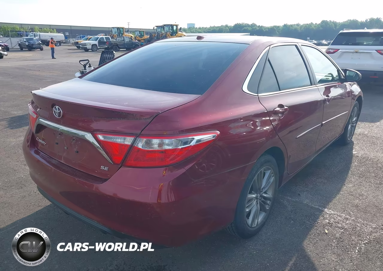 2017 Toyota Camry Se VIN:4T1BF1FK2HU741210 - 4