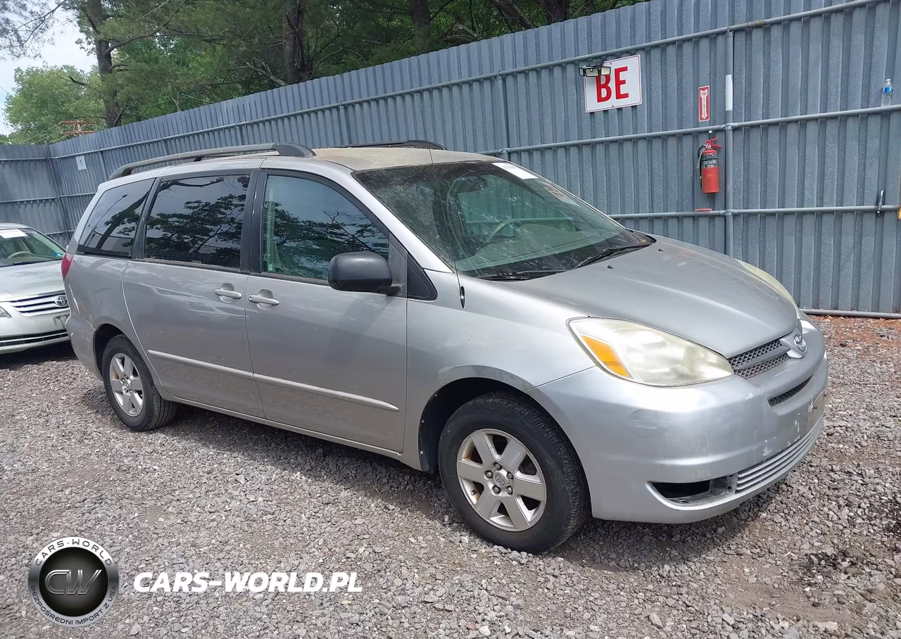 2005 Toyota Sienna Le – zdjęcie 1 z 11