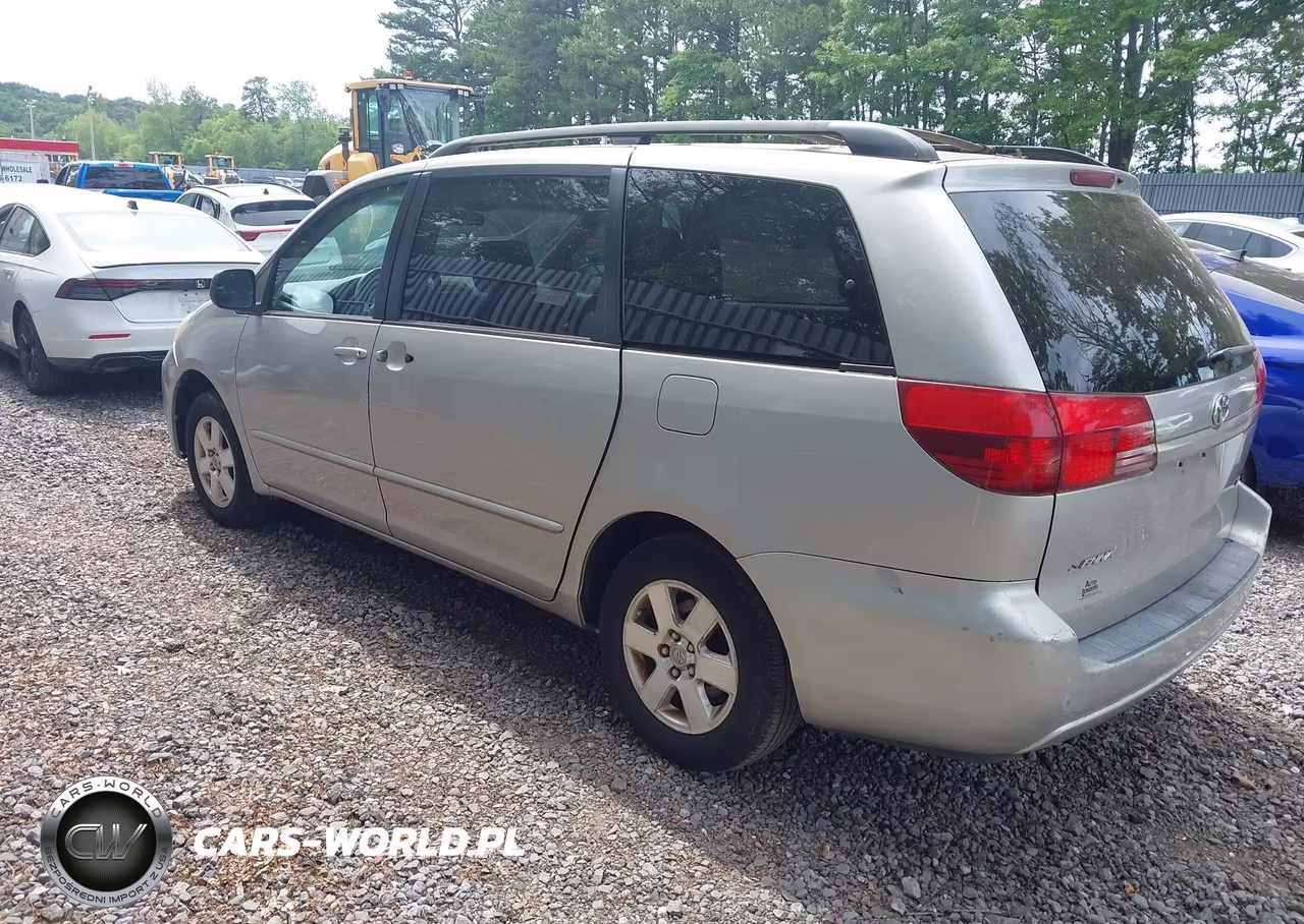 2005 Toyota Sienna Le VIN:5TDZA23C55S258590 - 3