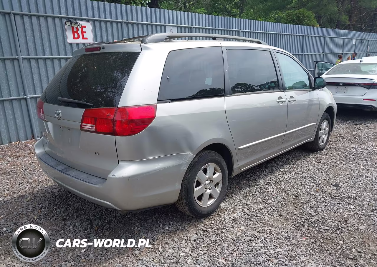 2005 Toyota Sienna Le VIN:5TDZA23C55S258590 - 4