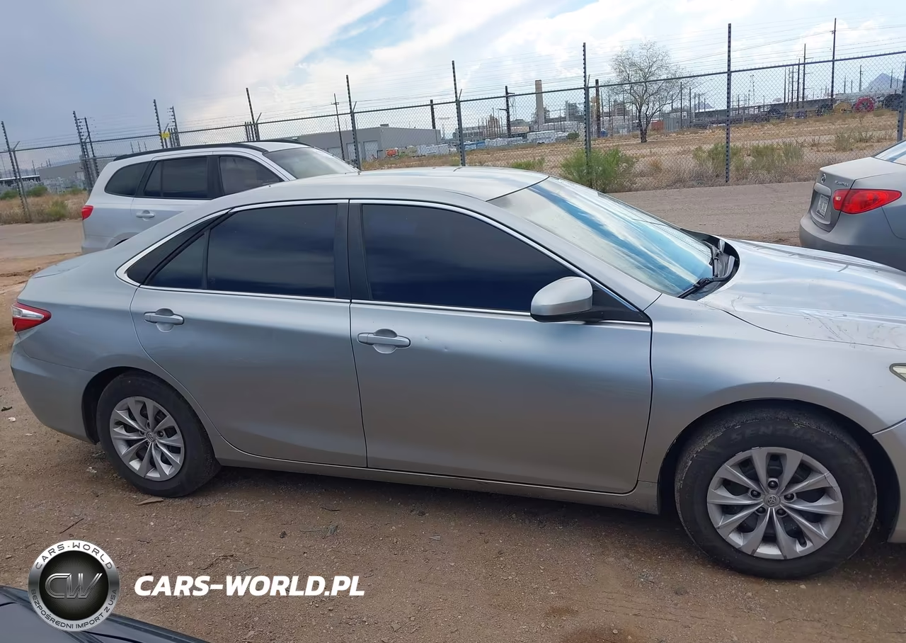 2017 Toyota Camry Le VIN:4T1BF1FK6HU795092 - 13