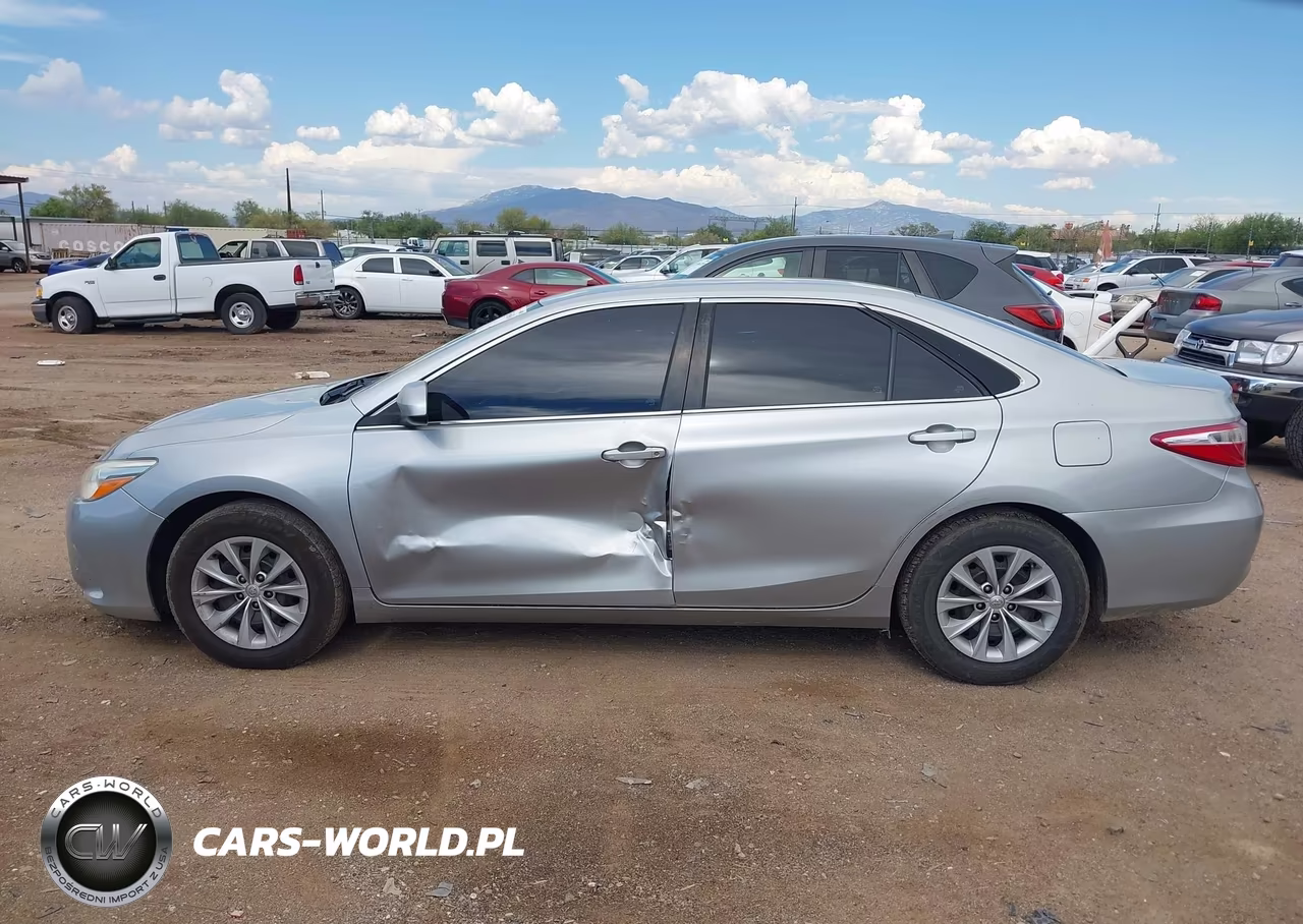 2017 Toyota Camry Le VIN:4T1BF1FK6HU795092 - 14