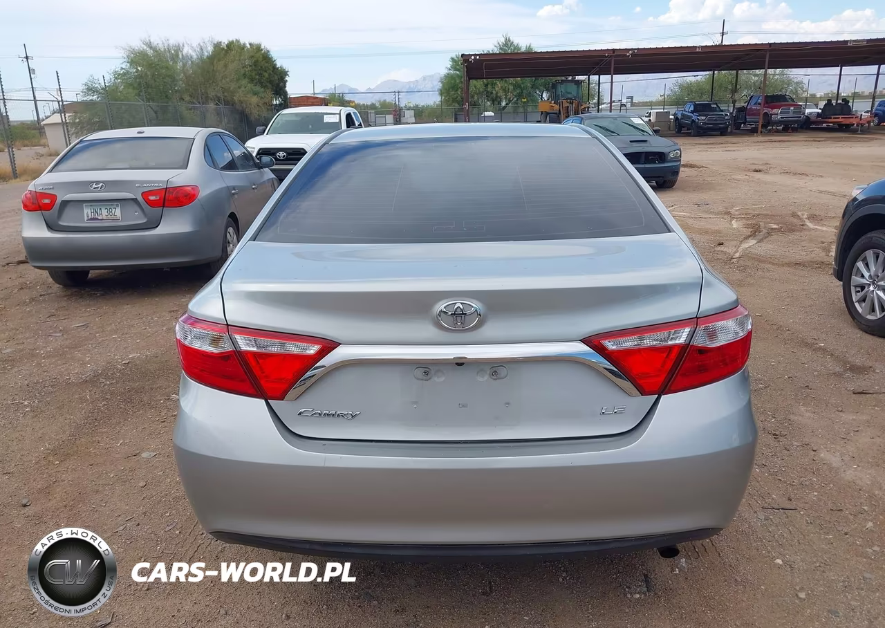 2017 Toyota Camry Le VIN:4T1BF1FK6HU795092 - 16
