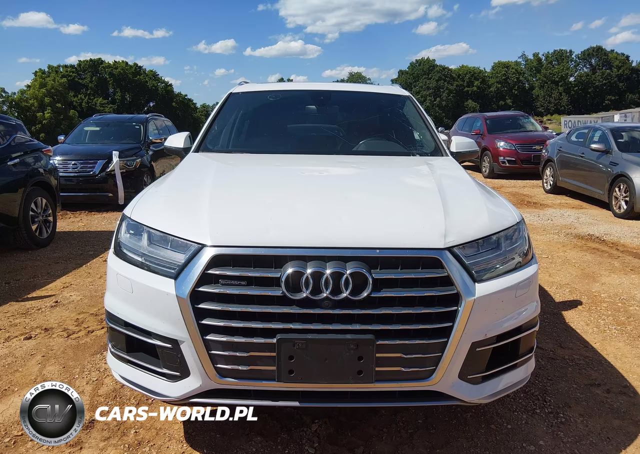 2017 Audi Q7 3.0T Premium VIN:WA1LAAF71HD021572 - 12