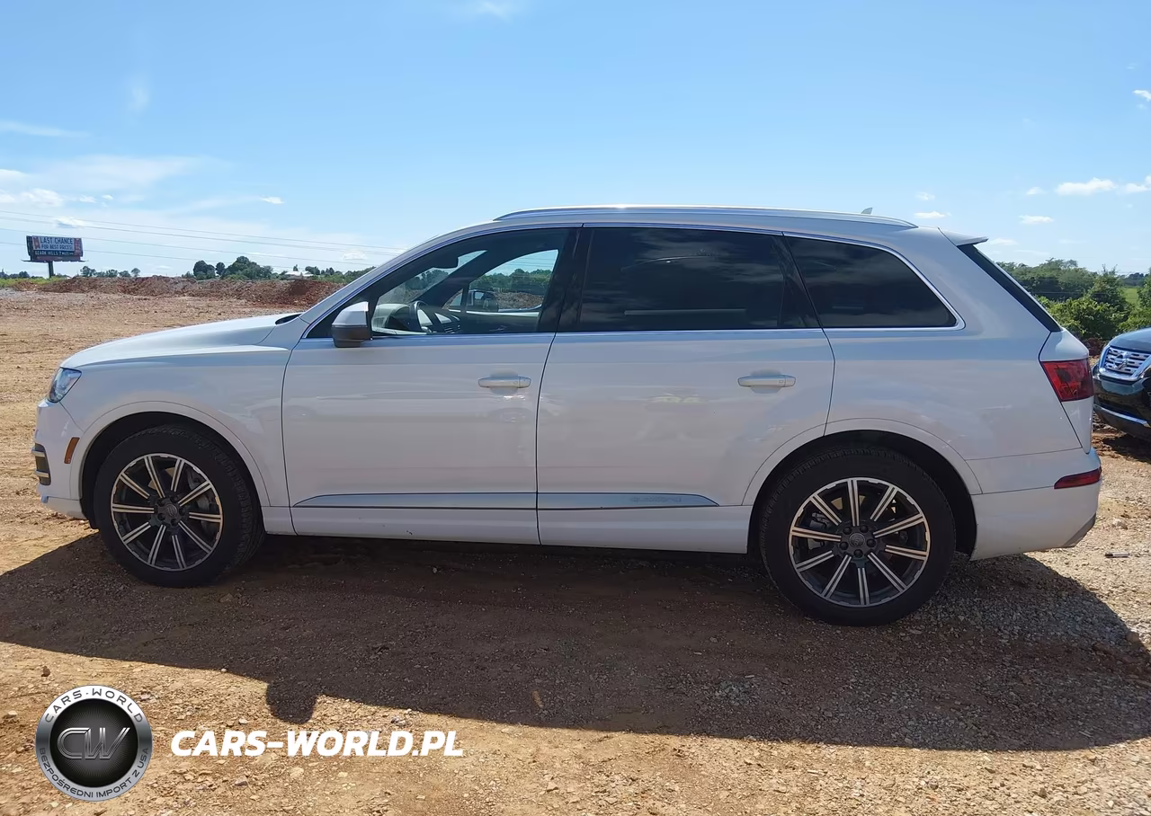 2017 Audi Q7 3.0T Premium VIN:WA1LAAF71HD021572 - 14