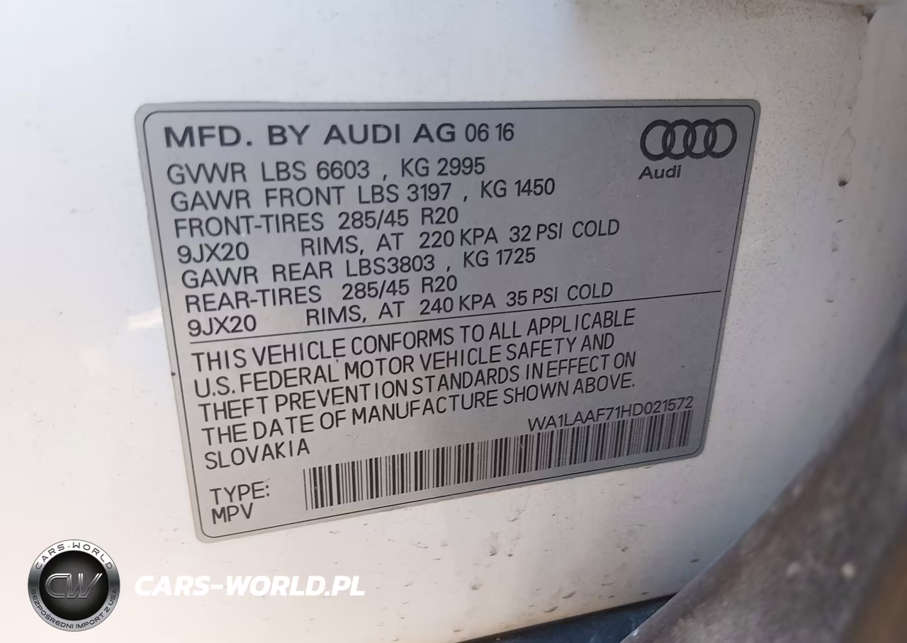2017 Audi Q7 3.0T Premium VIN:WA1LAAF71HD021572 - 9