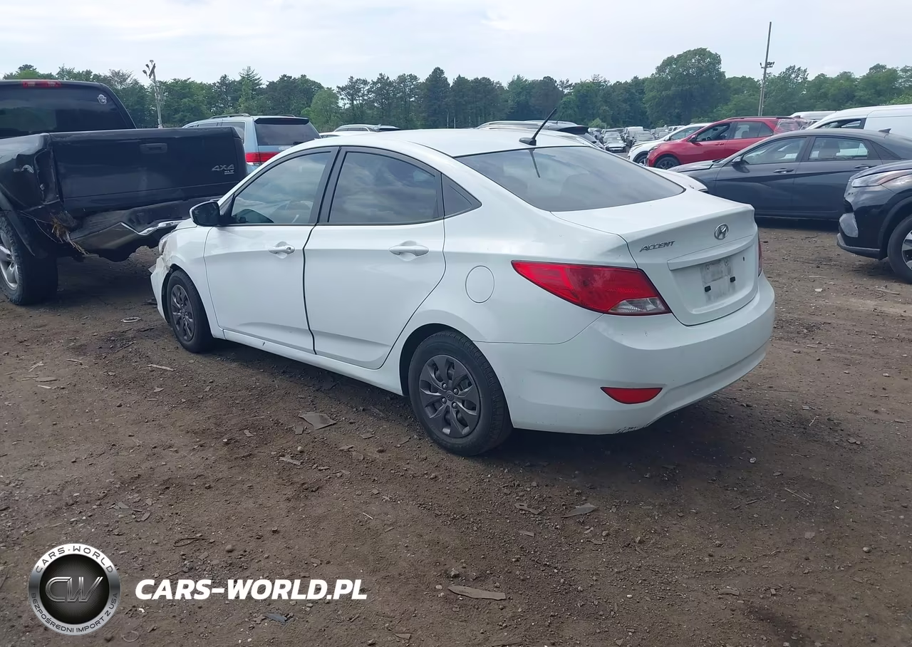 2015 Hyundai Accent Gls VIN:KMHCT4AE6FU917317 - 3