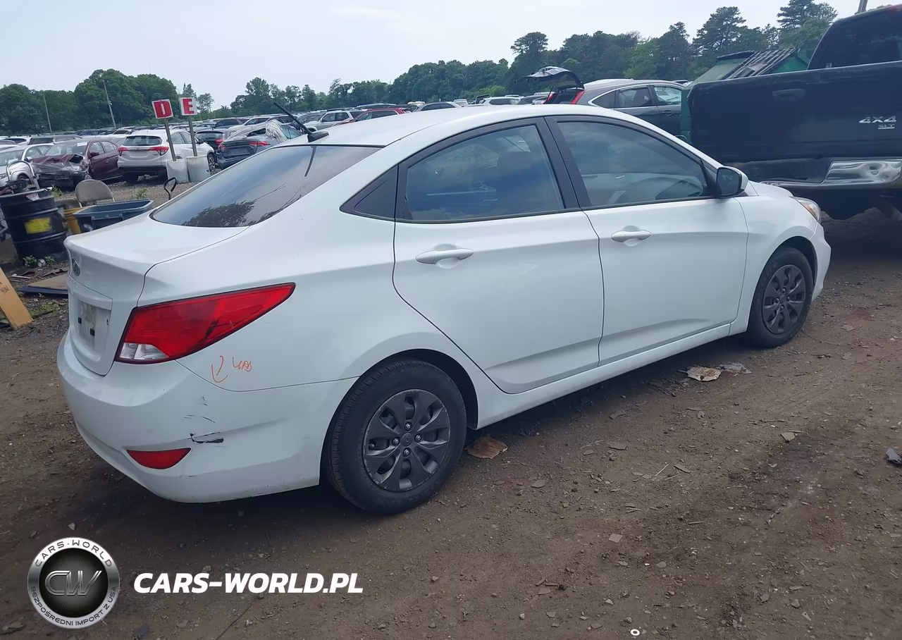 2015 Hyundai Accent Gls VIN:KMHCT4AE6FU917317 - 4