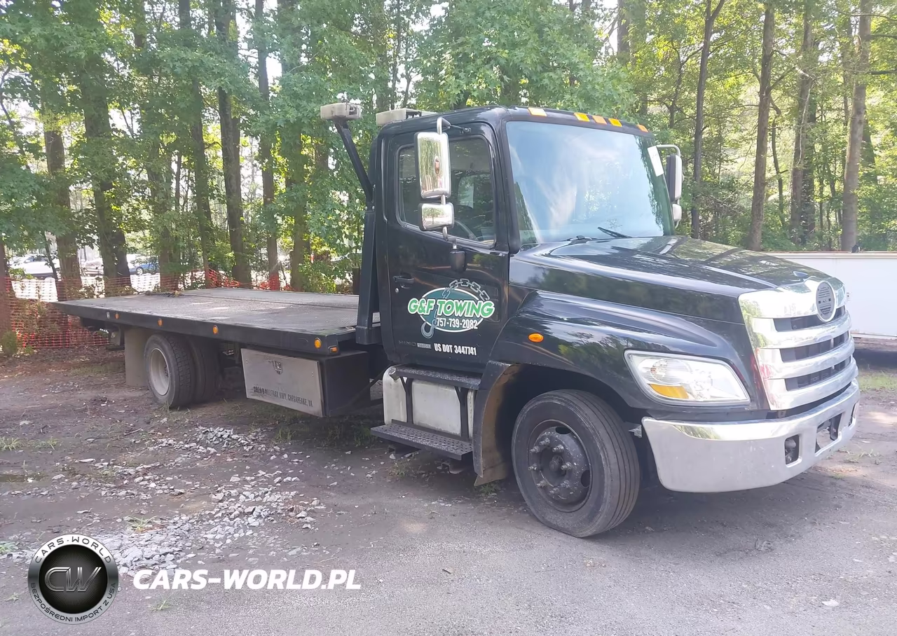 2009 Hino Tow Truck