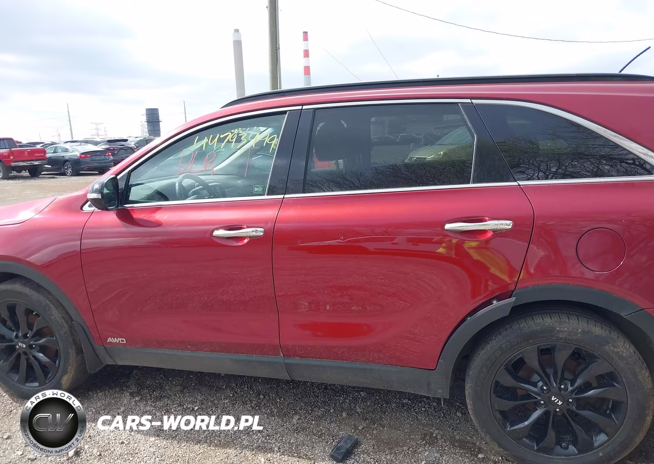 2019 Kia Sorento 3.3L S VIN:5XYPGDA56KG592867 - 14
