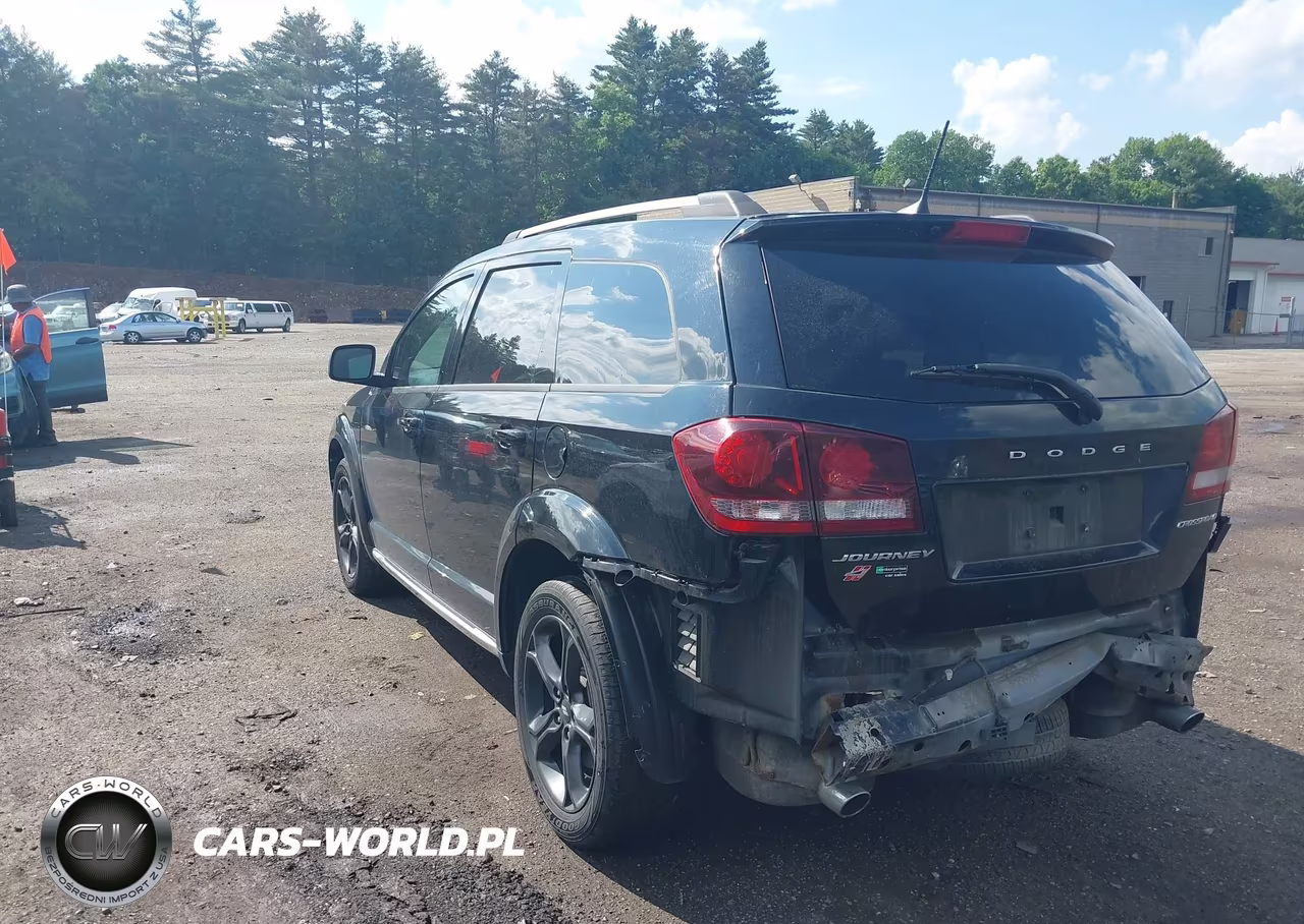 2018 Dodge Journey Crossroad Awd VIN:3C4PDDGG4JT450090 - 3