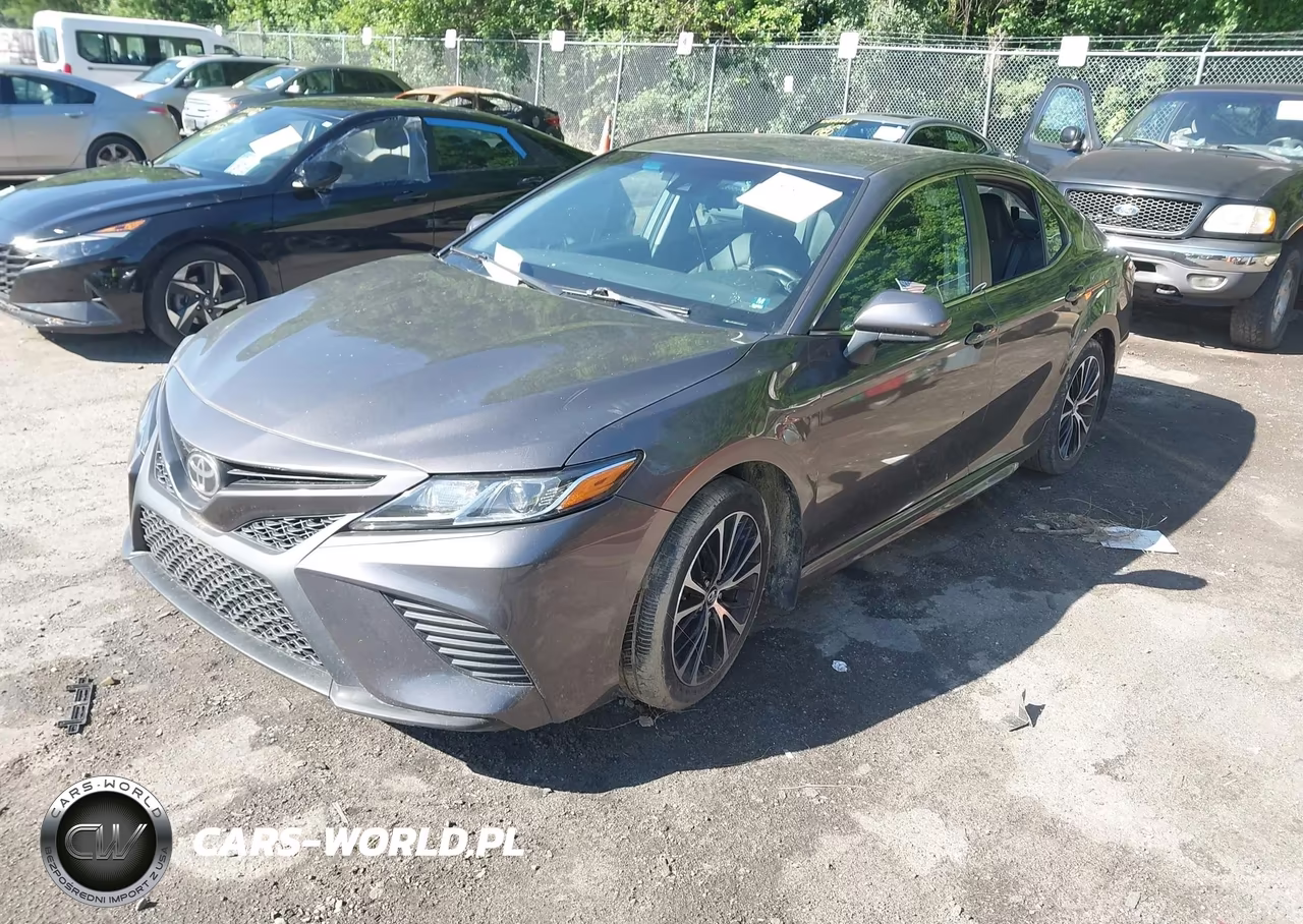 2018 Toyota Camry Se VIN:4T1B11HK0JU550712 - 2