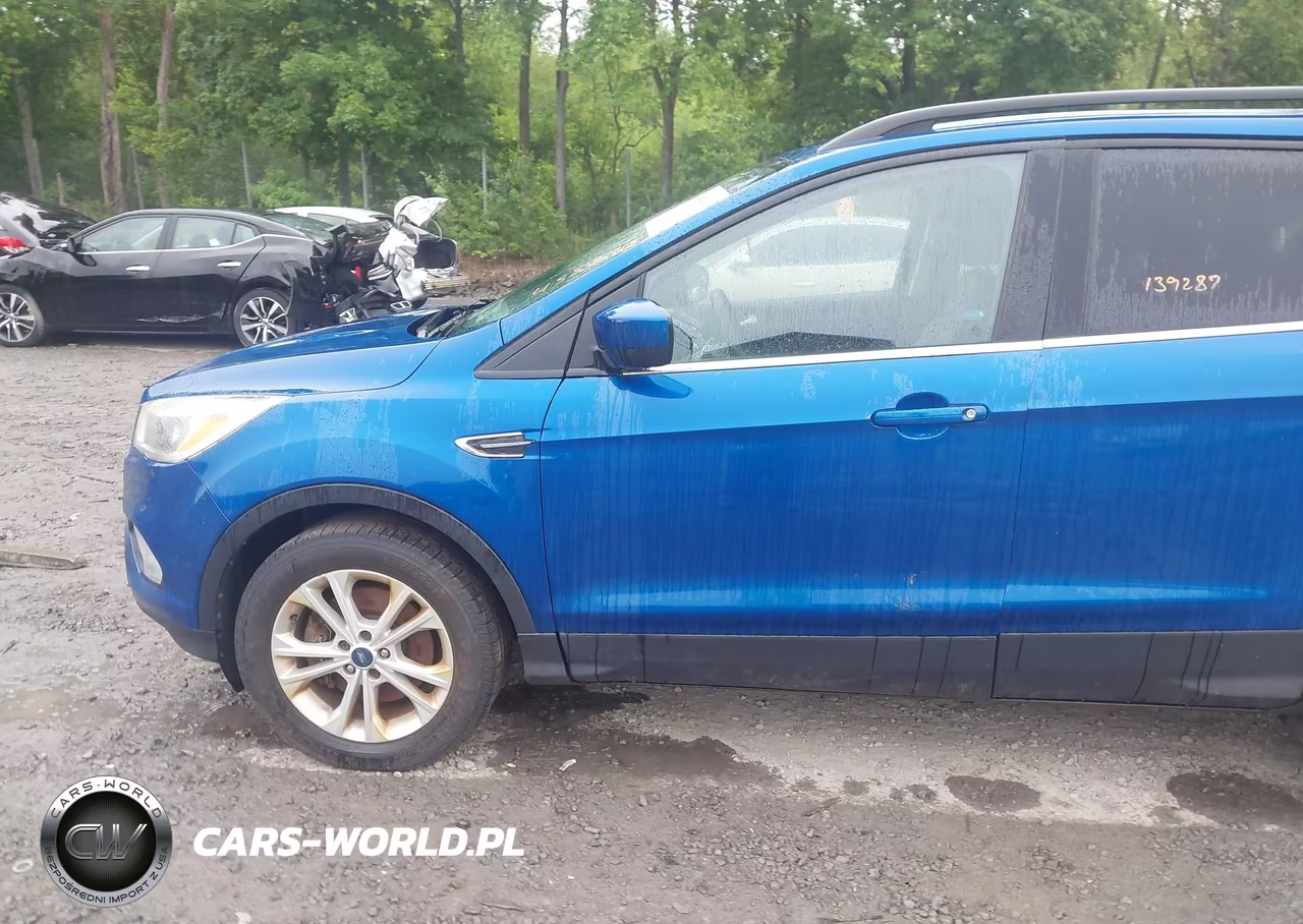 2017 Ford Escape Se VIN:1FMCU9GD1HUD61462 - 6