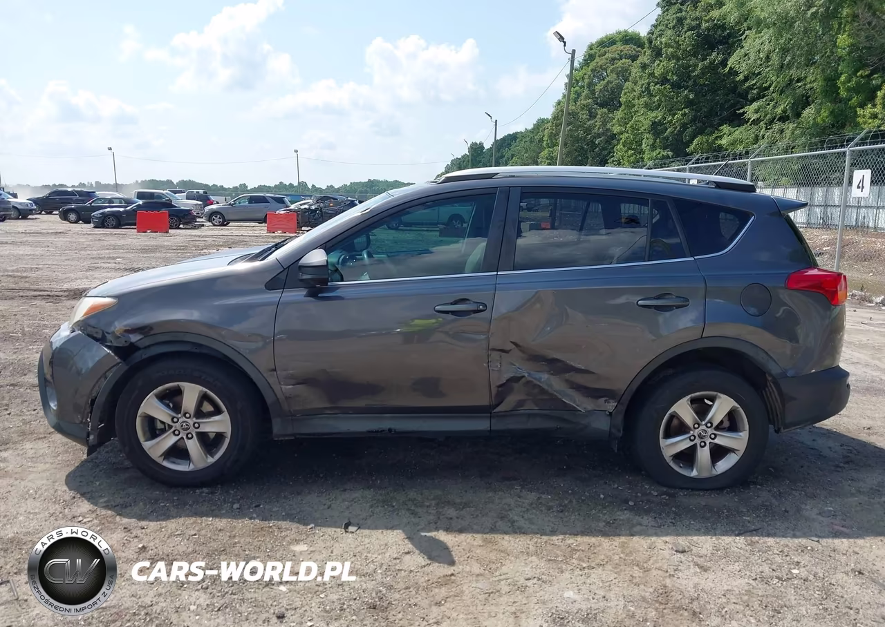 2015 Toyota Rav4 Xle VIN:2T3WFREVXFW209445 - 14