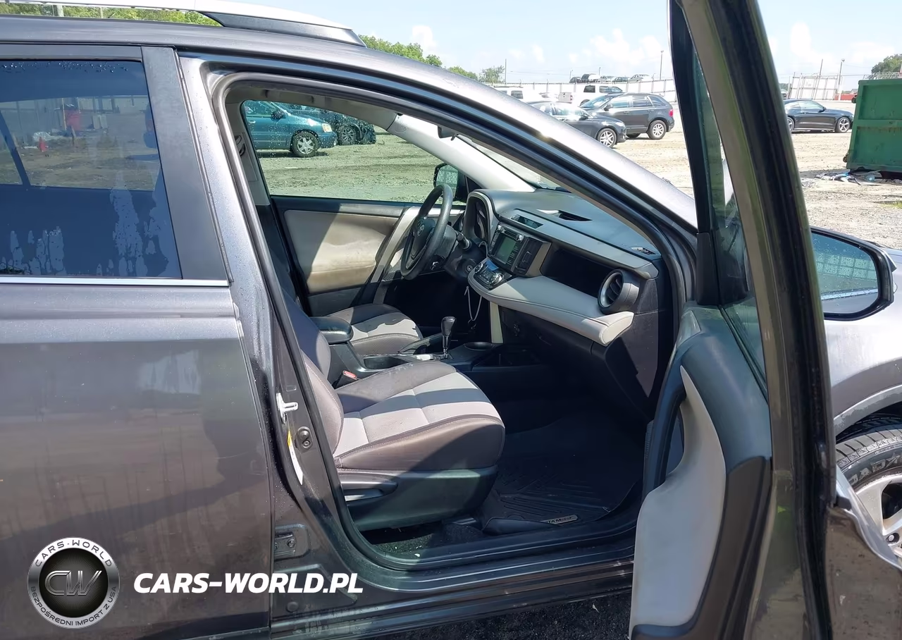 2015 Toyota Rav4 Xle VIN:2T3WFREVXFW209445 - 5