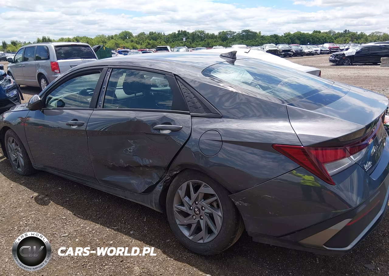 2024 Hyundai Elantra Sel VIN:KMHLM4DGXRU638760 - 12