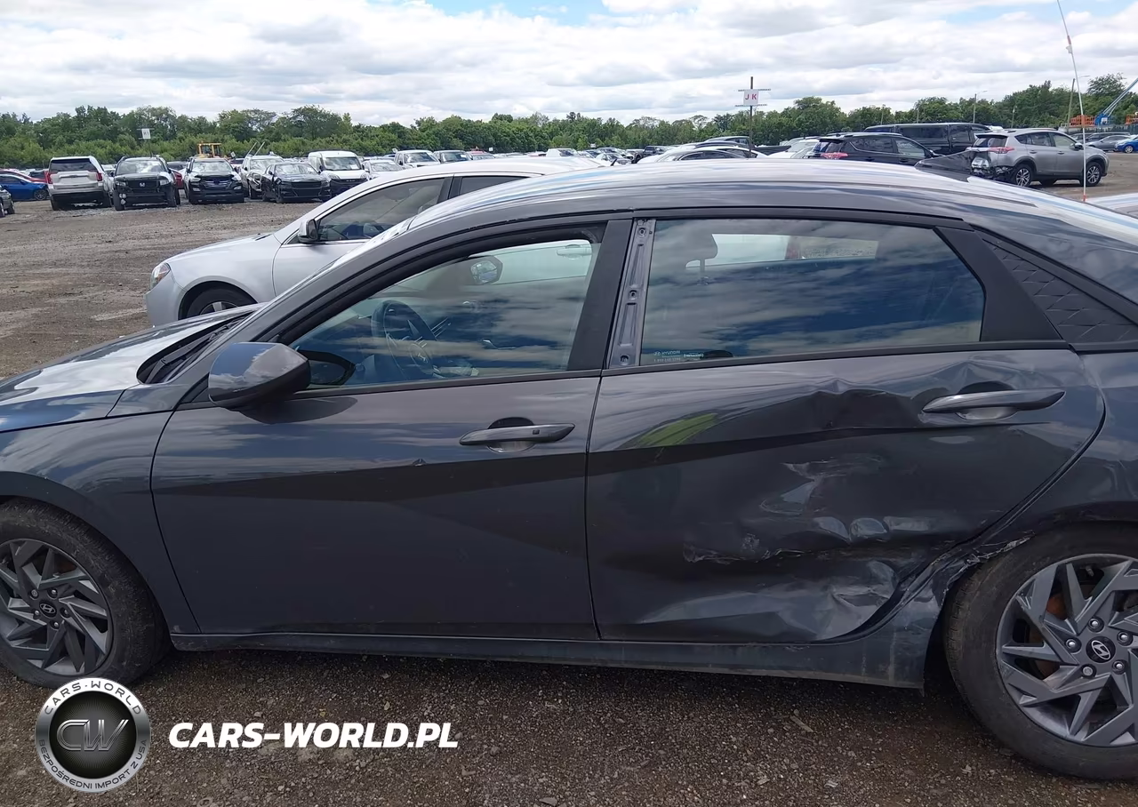 2024 Hyundai Elantra Sel VIN:KMHLM4DGXRU638760 - 15