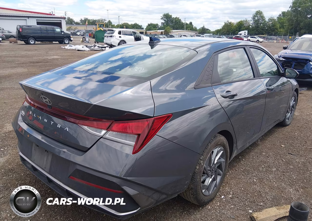 2024 Hyundai Elantra Sel VIN:KMHLM4DGXRU638760 - 4