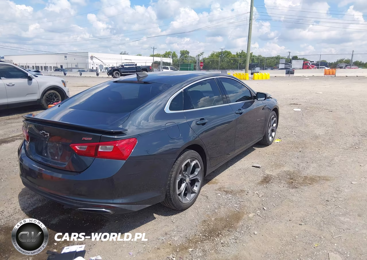 2019 Chevrolet Malibu Rs VIN:1G1ZG5ST3KF193695 - 4
