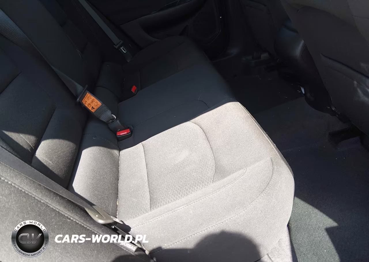 2019 Chevrolet Malibu Rs VIN:1G1ZG5ST3KF193695 - 8