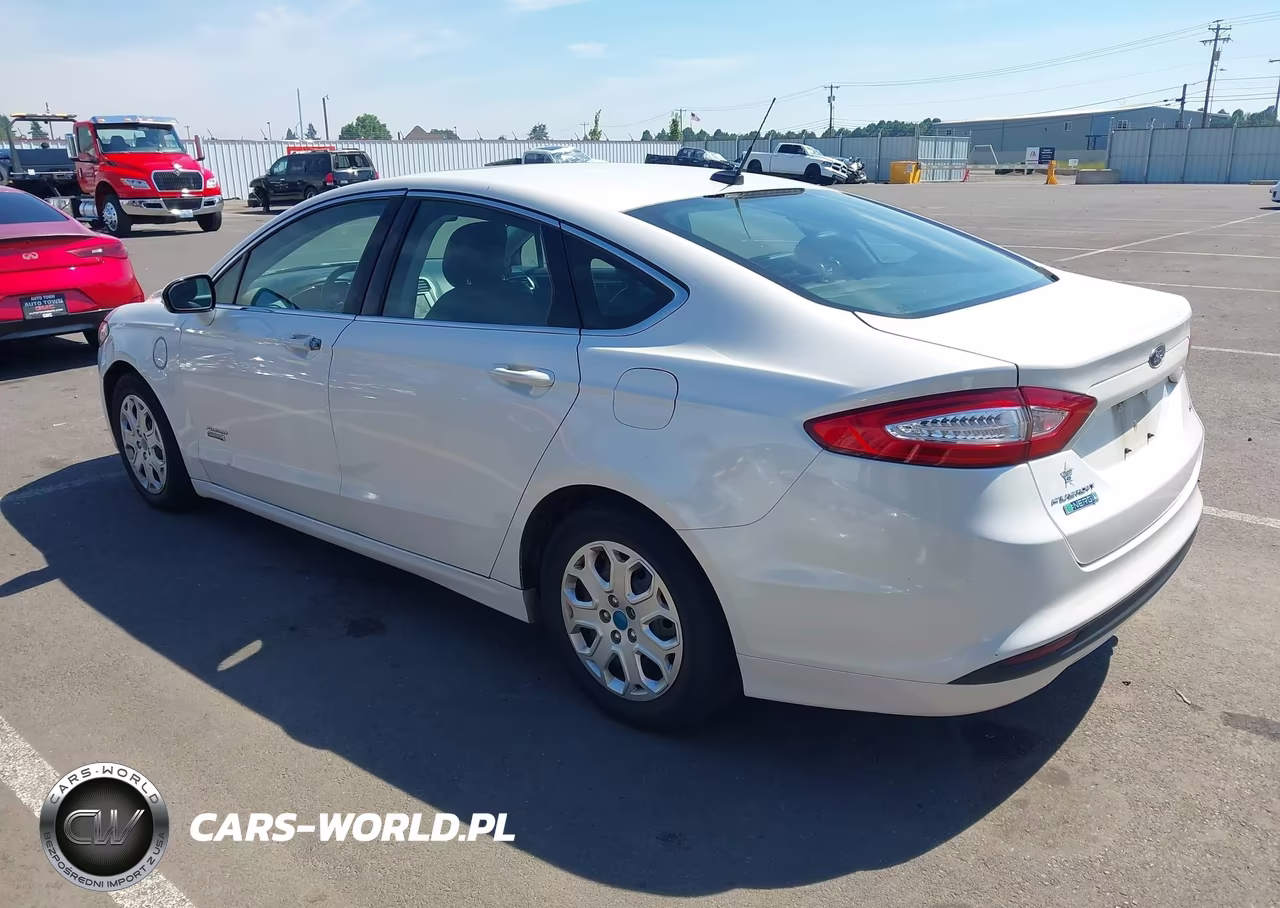 2014 Ford Fusion Energi Se Luxury VIN:3FA6P0PU4ER112389 - 3