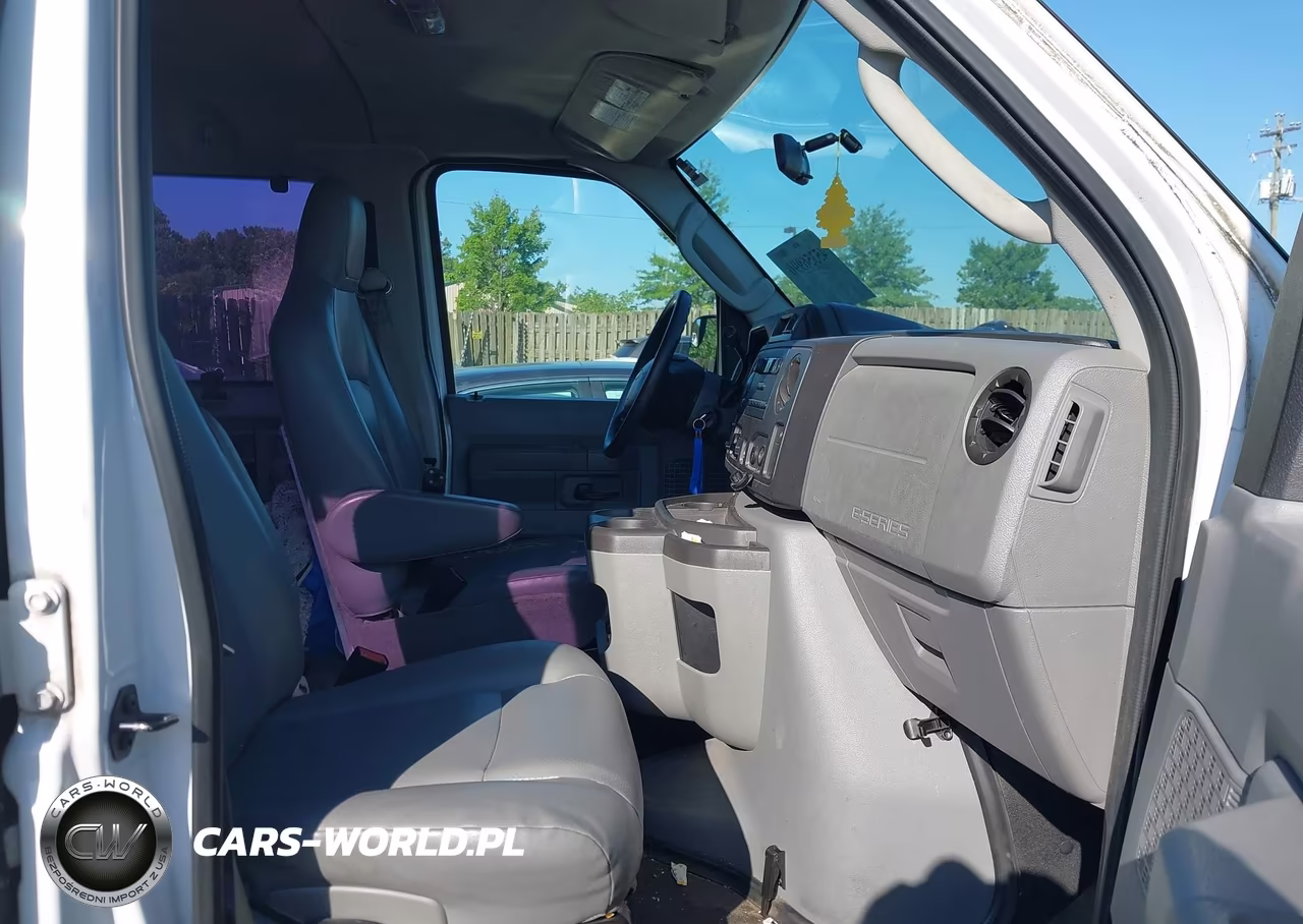 2012 Ford E-350 Super Duty Xl-Xlt VIN:1FBSS3BL8CDA35897 - 5