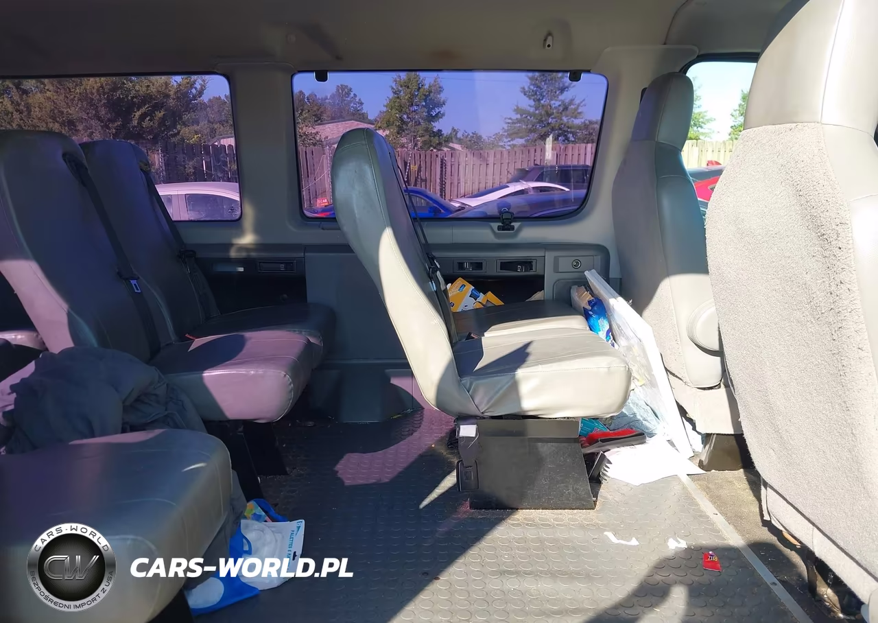 2012 Ford E-350 Super Duty Xl-Xlt VIN:1FBSS3BL8CDA35897 - 8
