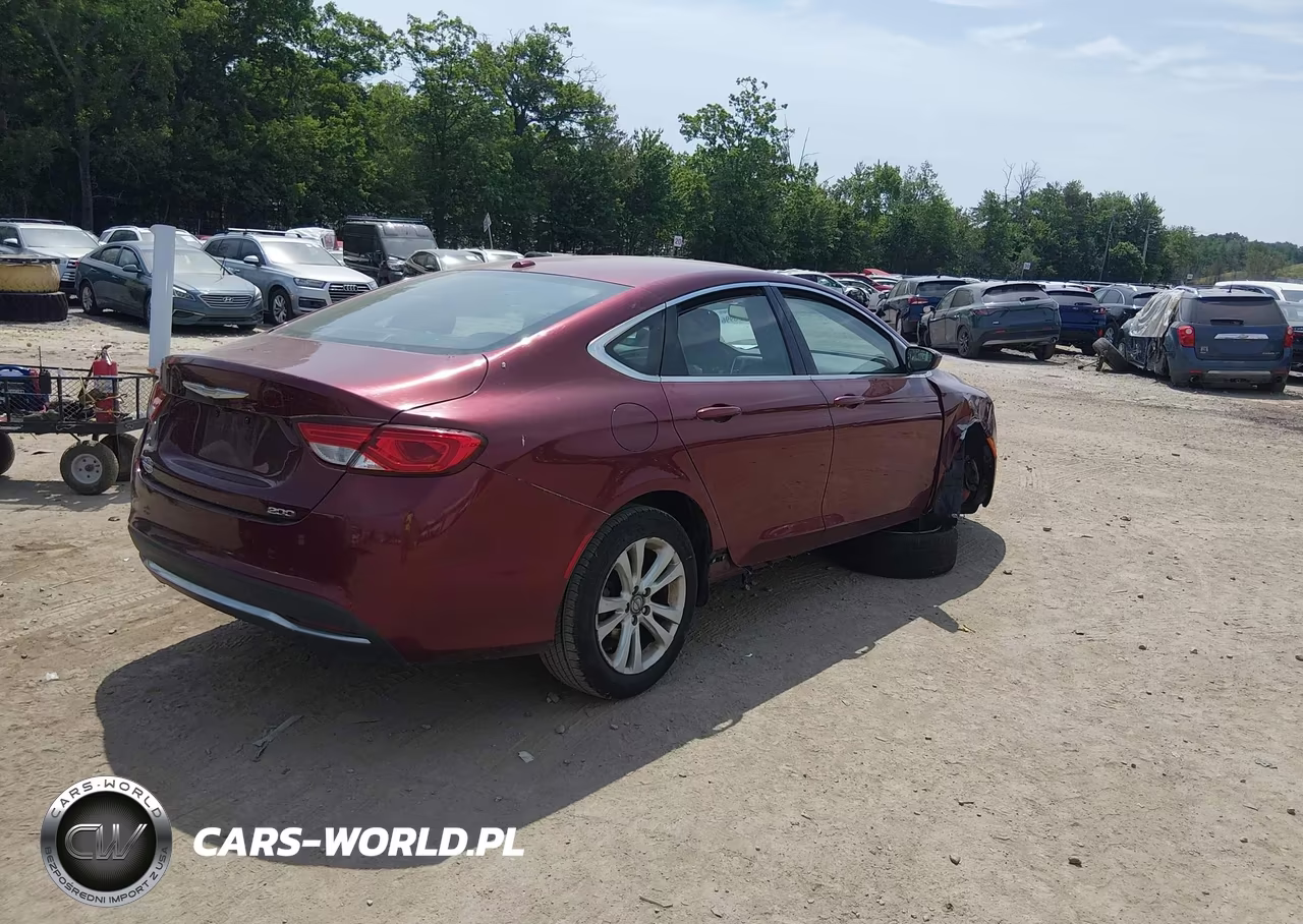 2015 Chrysler 200 Limited VIN:1C3CCCAB1FN562799 - 4