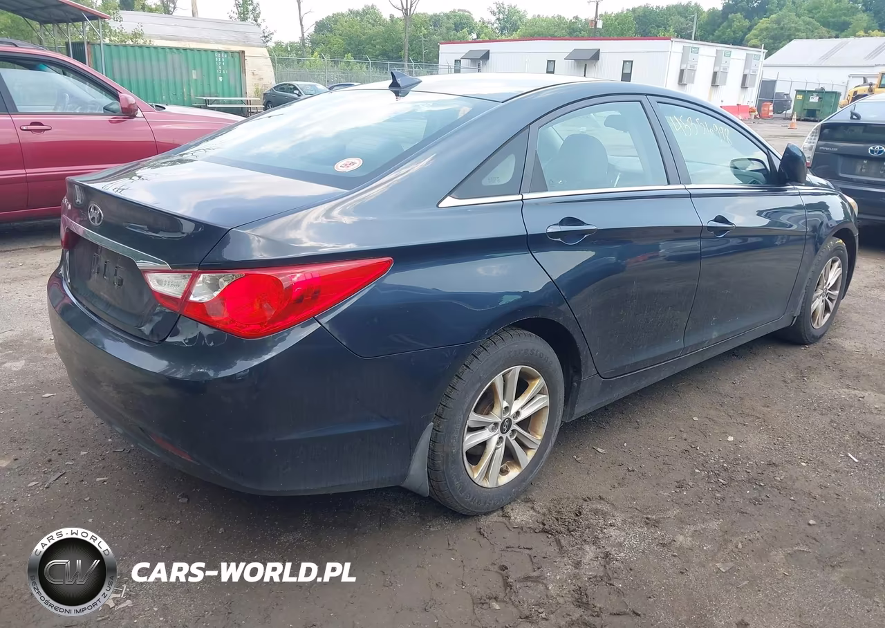 2013 Hyundai Sonata Gls-Limited-Se VIN:5NPEB4AC2DH625136 - 4