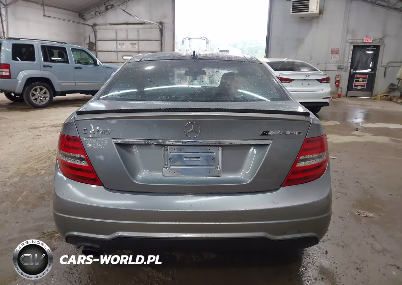 2012 Mercedes-Benz C 250 VIN:WDDGJ4HB9CF826751 - 16