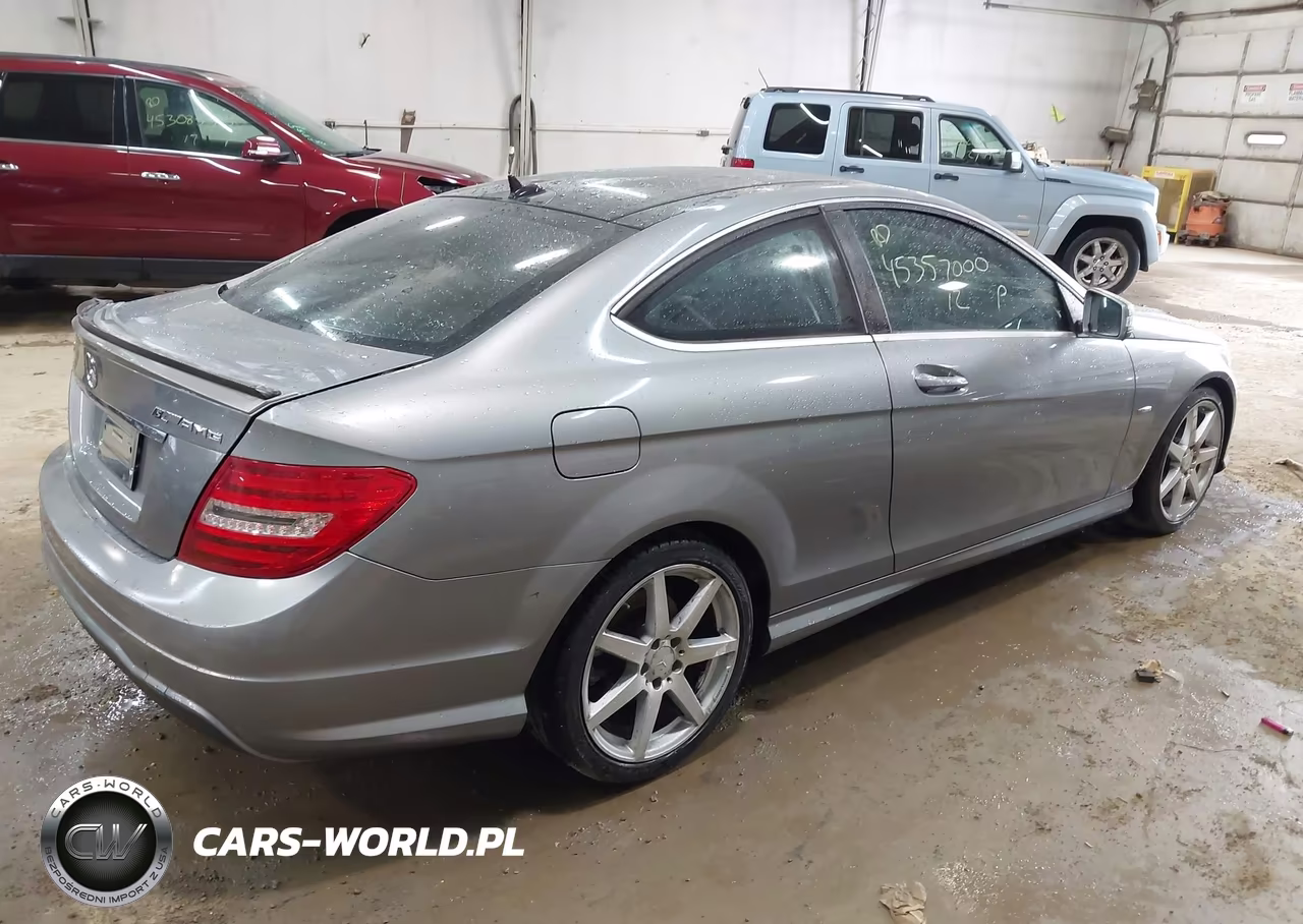 2012 Mercedes-Benz C 250 VIN:WDDGJ4HB9CF826751 - 4