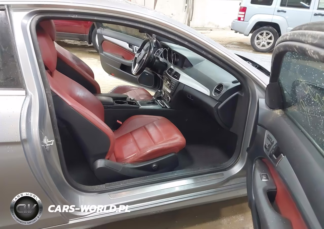 2012 Mercedes-Benz C 250 VIN:WDDGJ4HB9CF826751 - 5