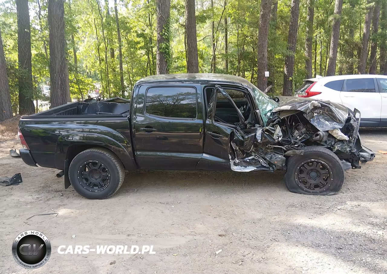 2013 Toyota Tacoma Base V6 VIN:3TMLU4EN0DM109638 - 13