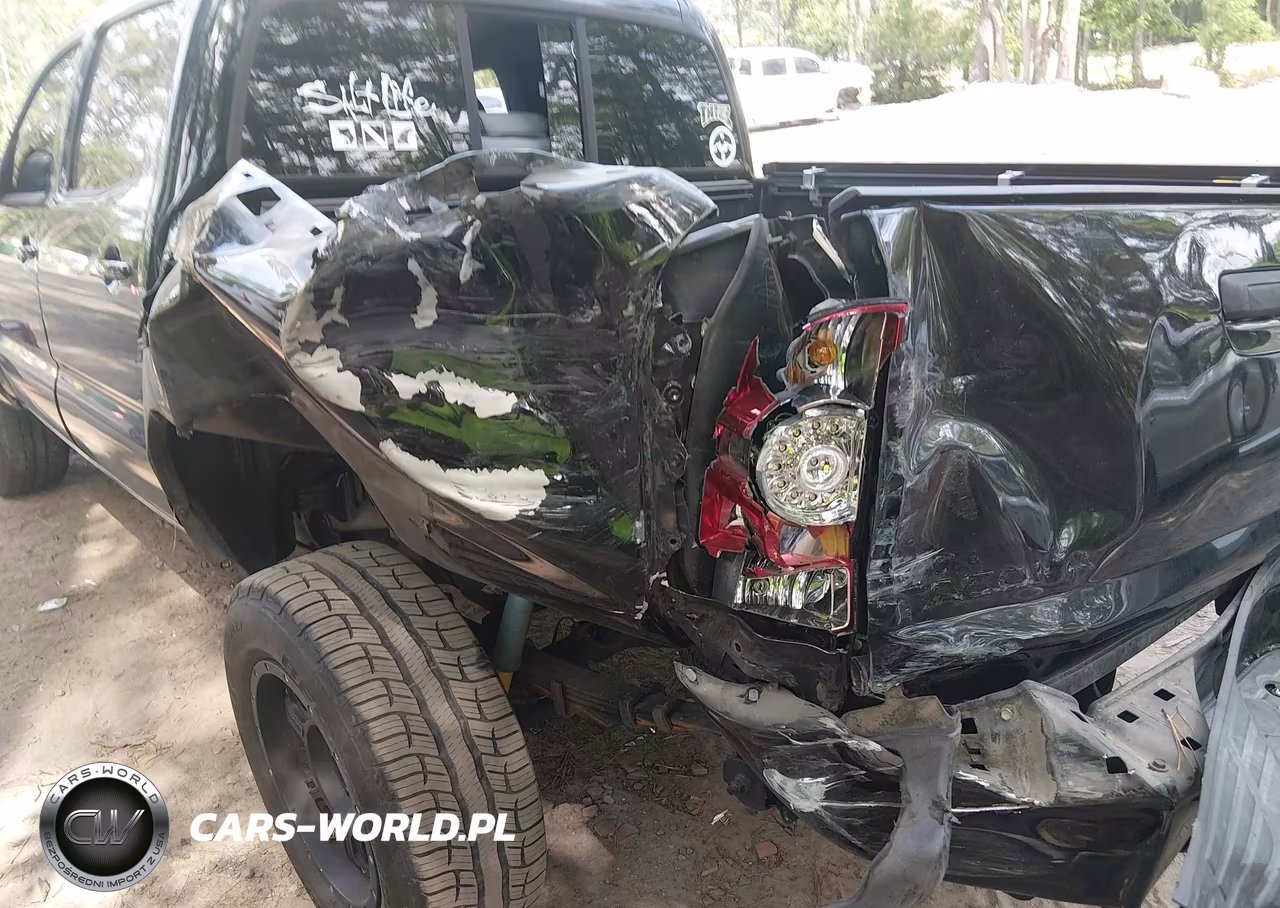 2013 Toyota Tacoma Base V6 VIN:3TMLU4EN0DM109638 - 6
