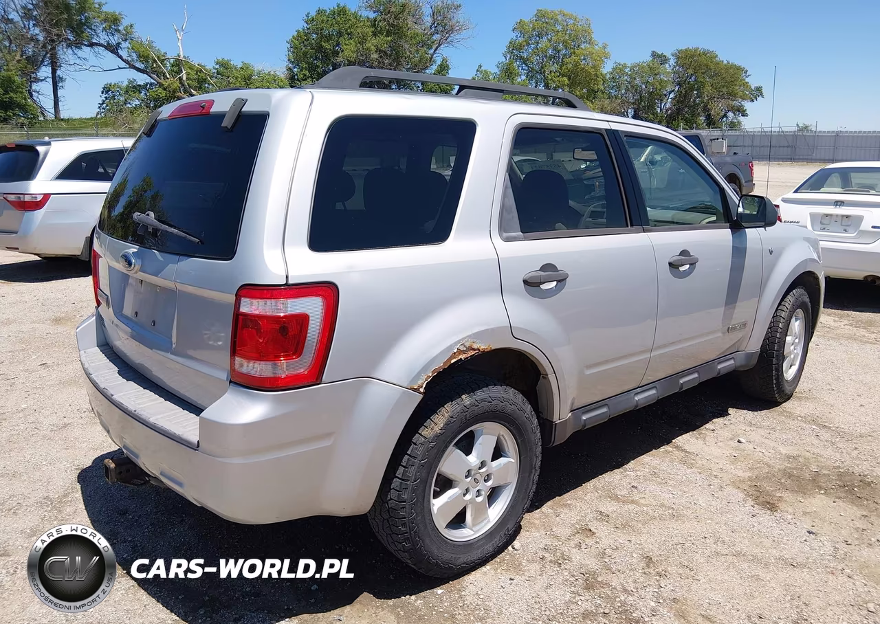 2008 Ford Escape Xlt VIN:1FMCU03168KB90906 - 4