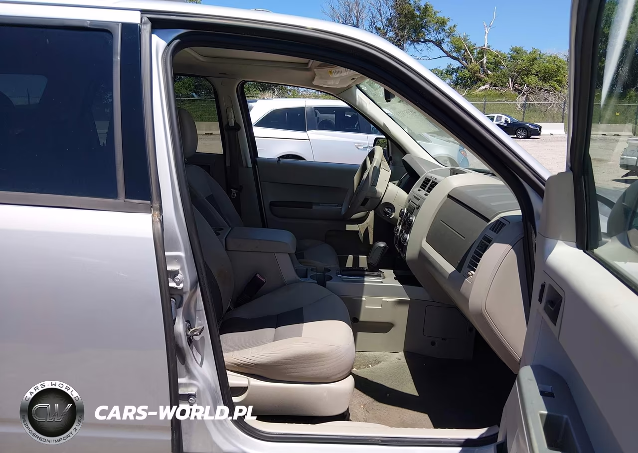 2008 Ford Escape Xlt VIN:1FMCU03168KB90906 - 5