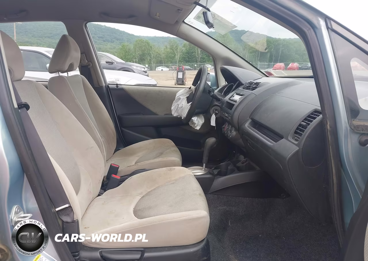 2007 Honda Fit VIN:JHMGD38457S007065 - 5